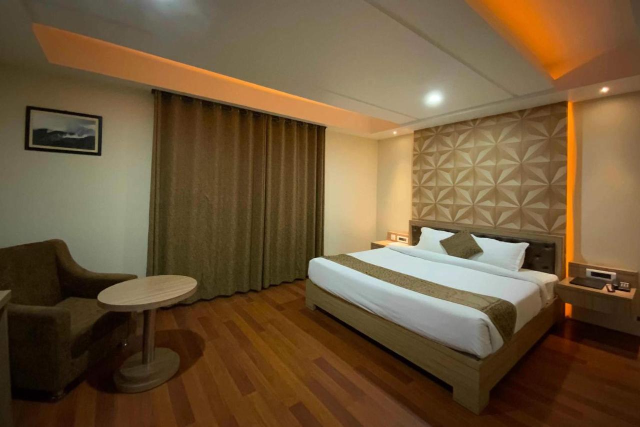 Hotel The Kalyaniz Guwahati Eksteriør billede