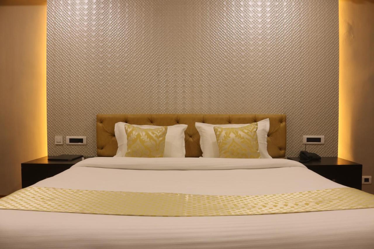Hotel The Kalyaniz Guwahati Eksteriør billede