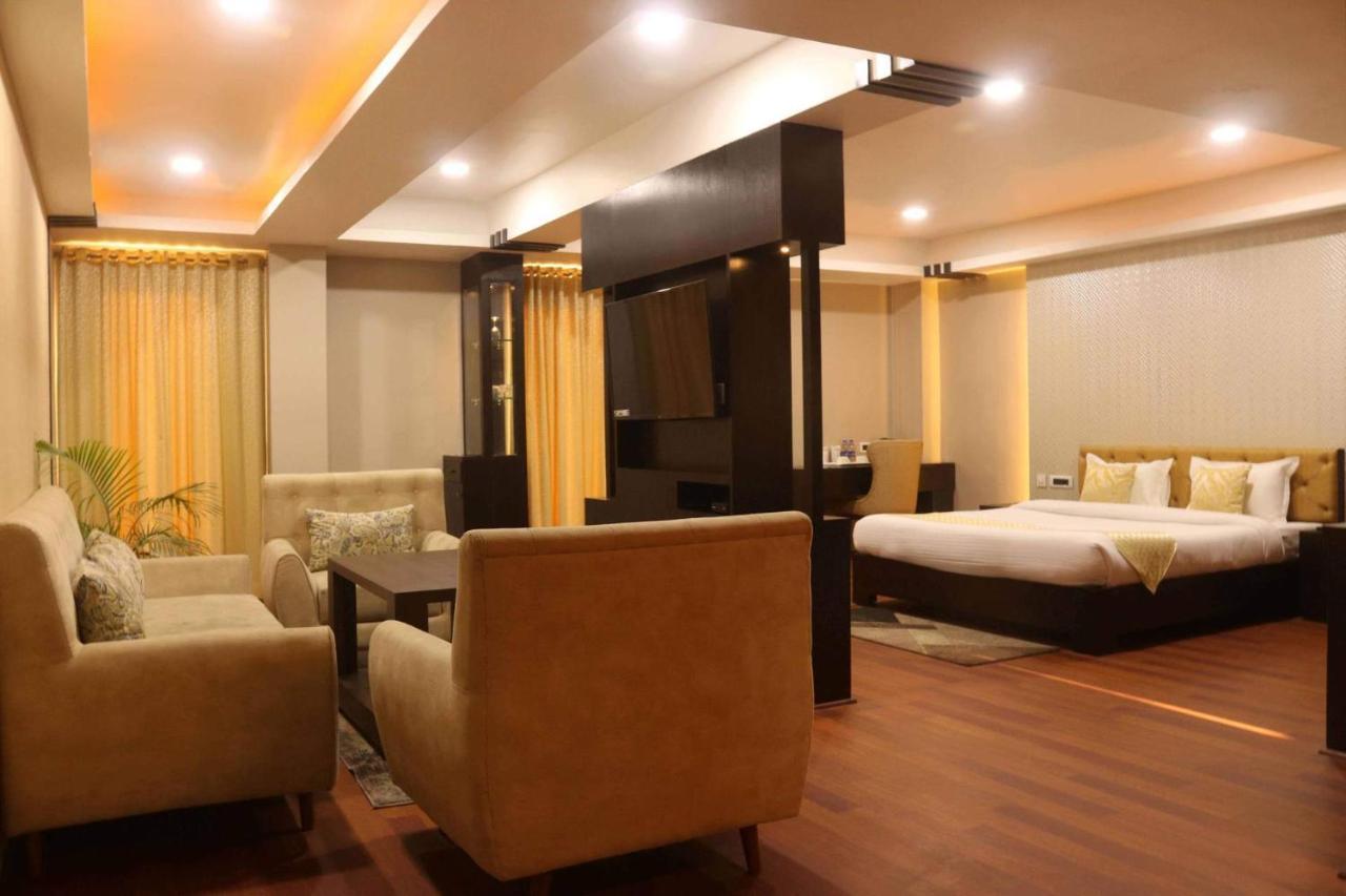 Hotel The Kalyaniz Guwahati Eksteriør billede