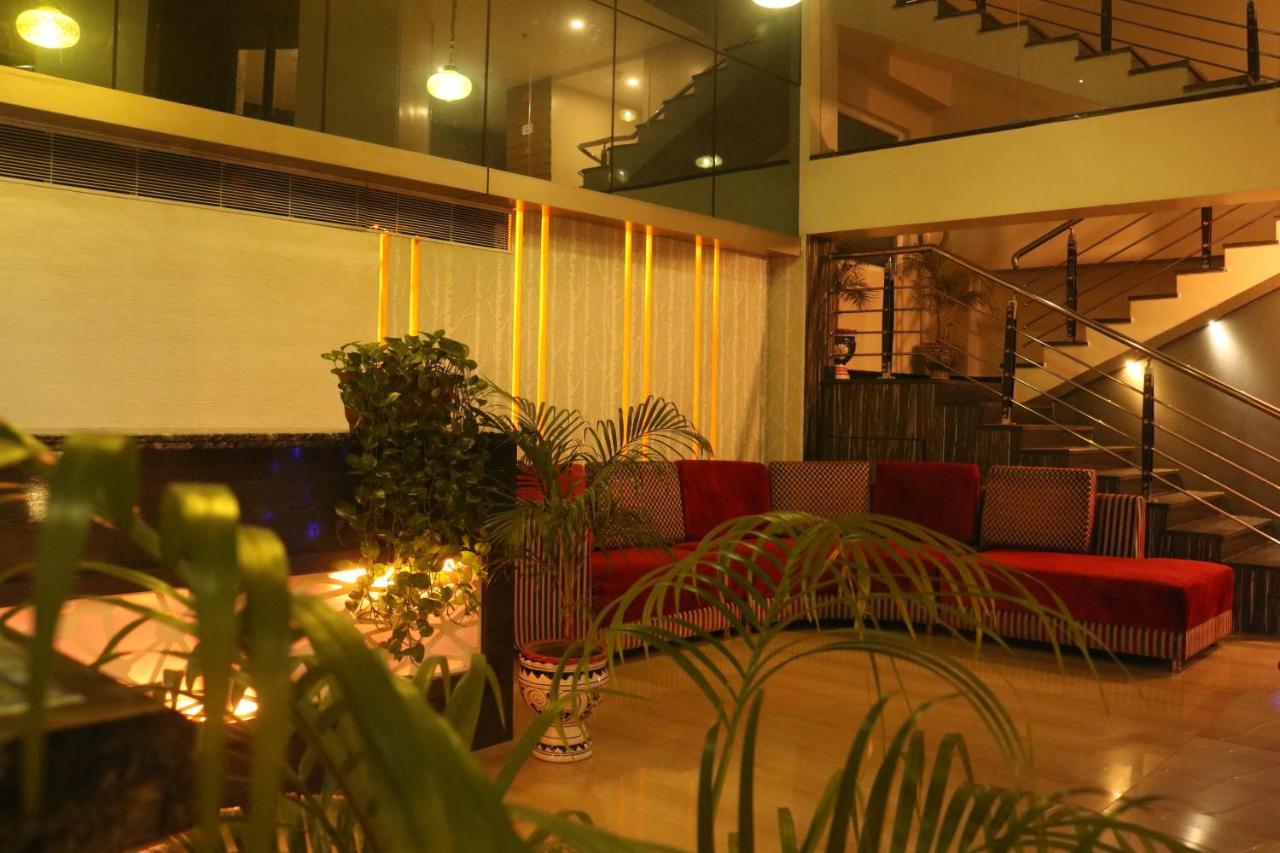 Hotel The Kalyaniz Guwahati Eksteriør billede