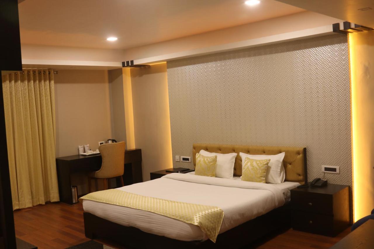 Hotel The Kalyaniz Guwahati Eksteriør billede
